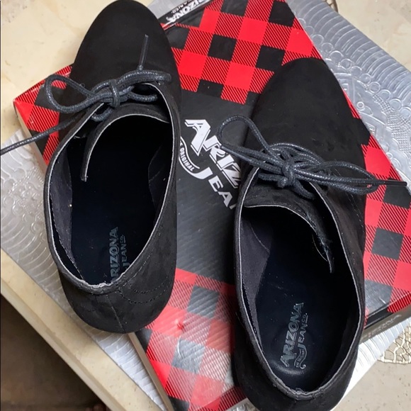 Arizona Lacie Booties - Picture 5 of 6